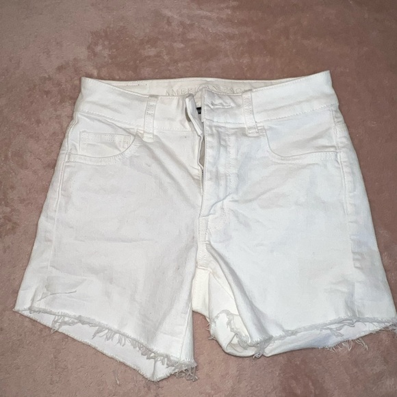 American Eagle super stretch white denim cutoff shorts 0 - Picture 1 of 4